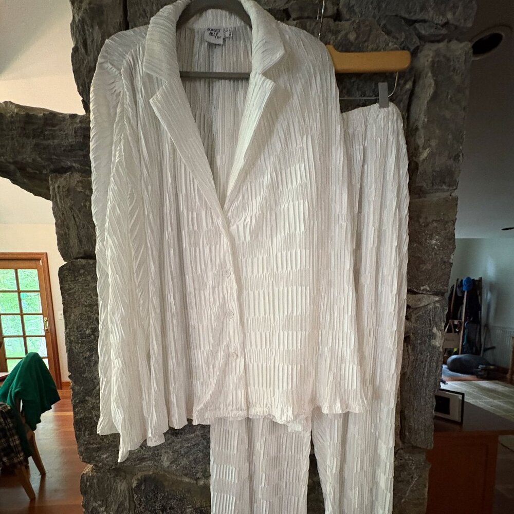 PRINCESS POLLY 2 PIECE WHITE TEXTURED LOUNGEWEAR SET: WIDE LEG PANTS SZ 12 US